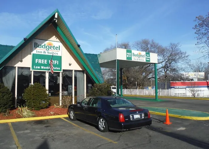 Budgetel Inn & Suites Hotel