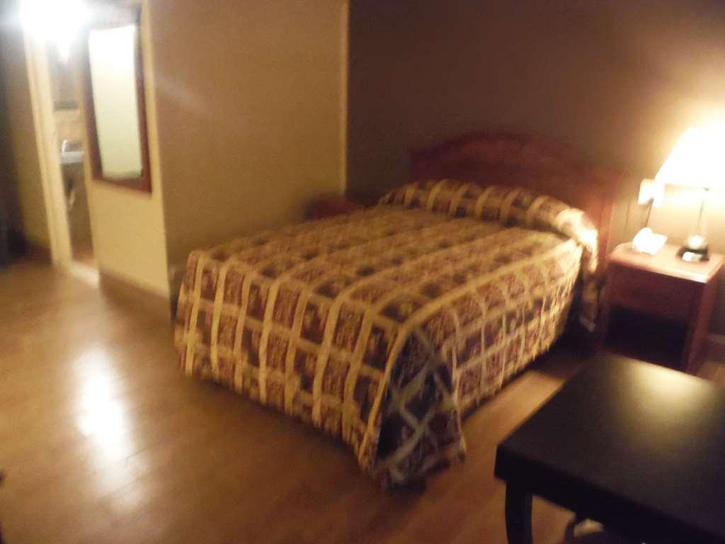 Hotel Budgetel Inn&suites