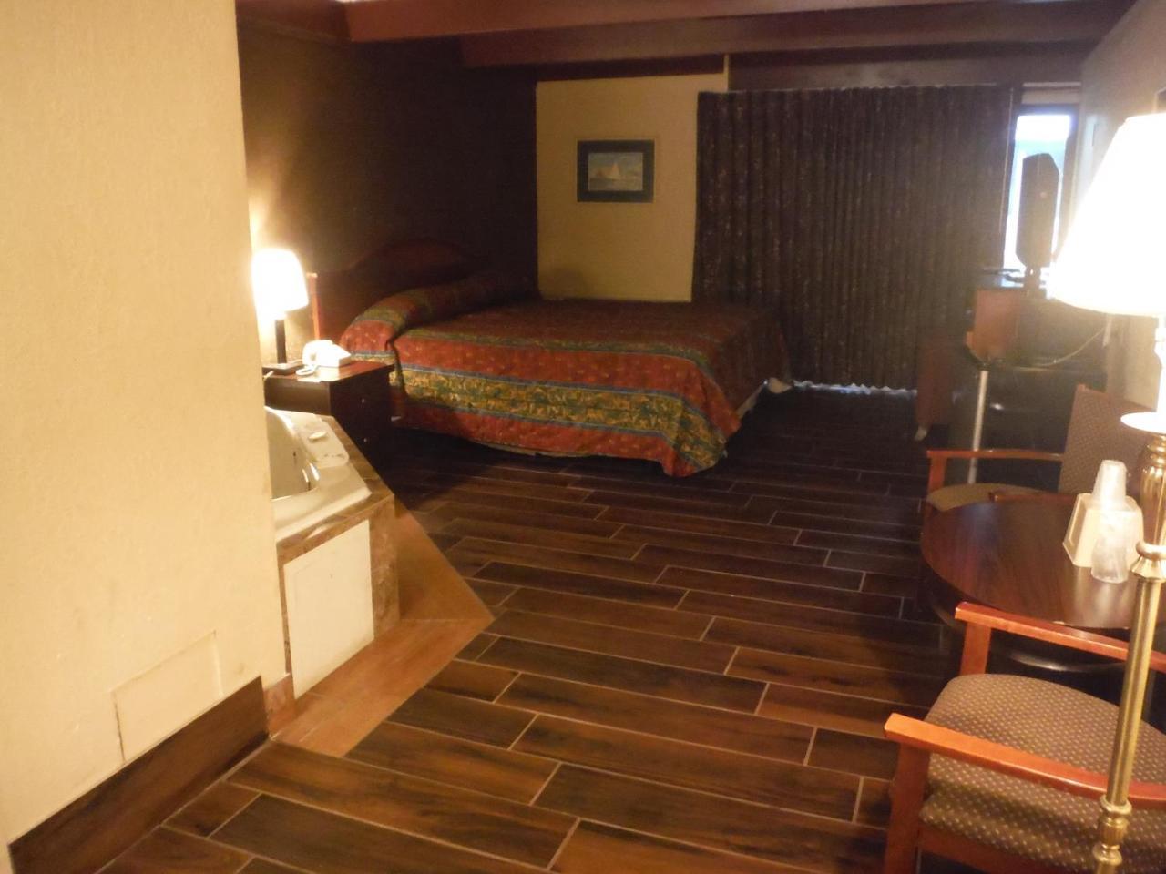 Hotel Budgetel Inn&suites 2*